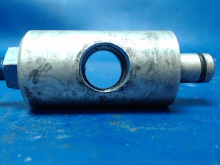 2241113-1 Cessna - 172RG - Plug - Landing Gear